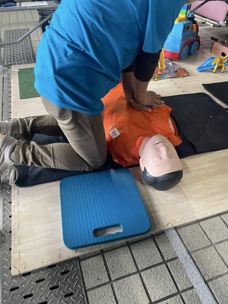 ツアーイベント４月神奈川　救命講習deランチ(AED操作体験)