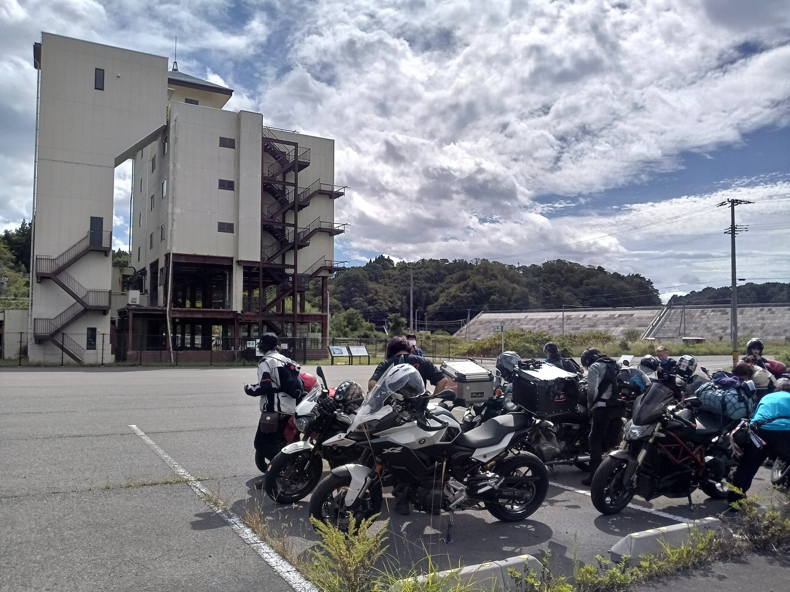 9月岩手県グリーンピア三陸みやこ＆田老の学ぶ防災ガイド(バイクたち)